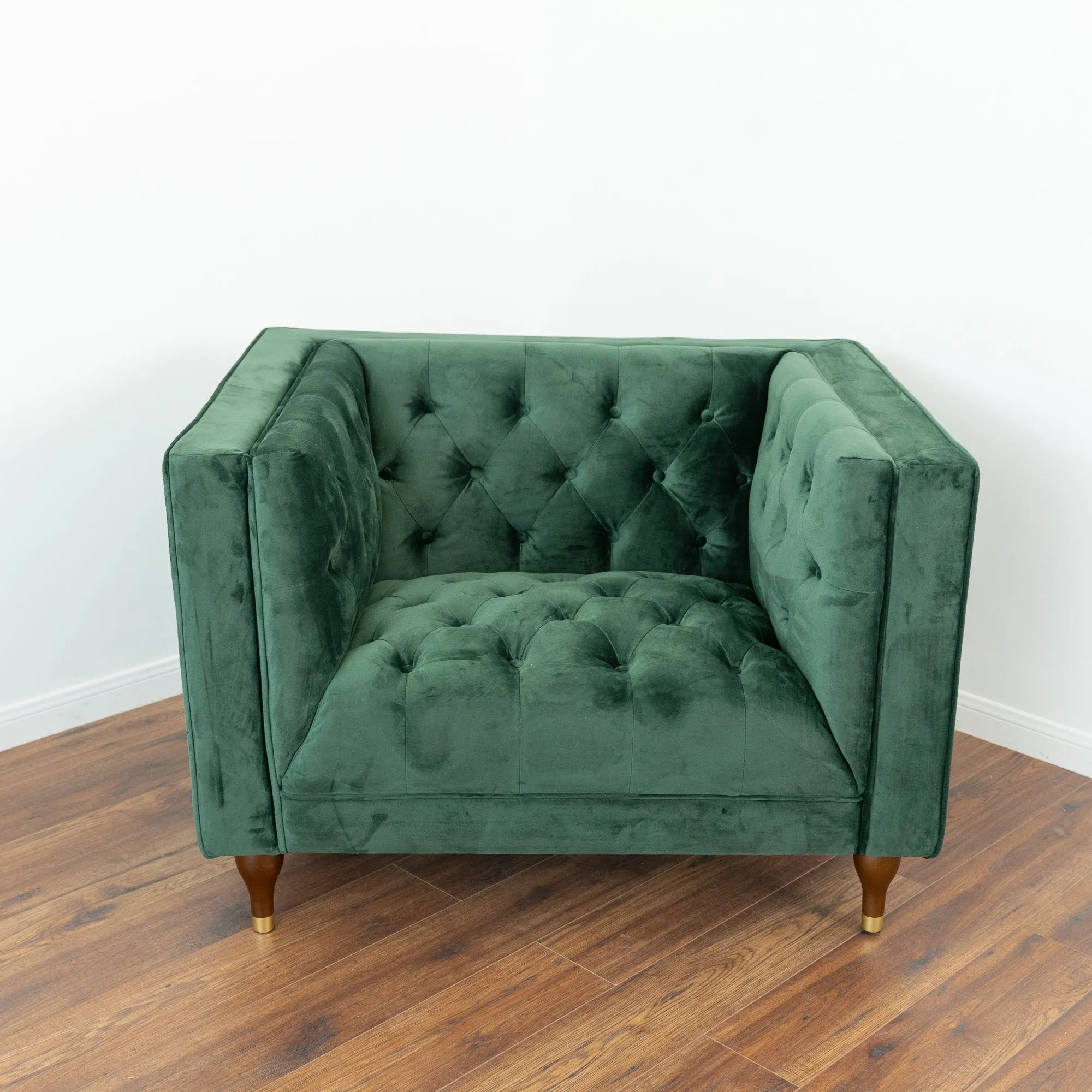 Evelyn Tufted Back Velvet Lounge Chair